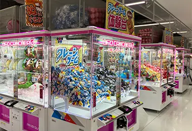 ラウンドワンクレーンゲームパーク調布駅前店  100円3