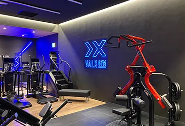 VALX GYM 調布 ロゴ